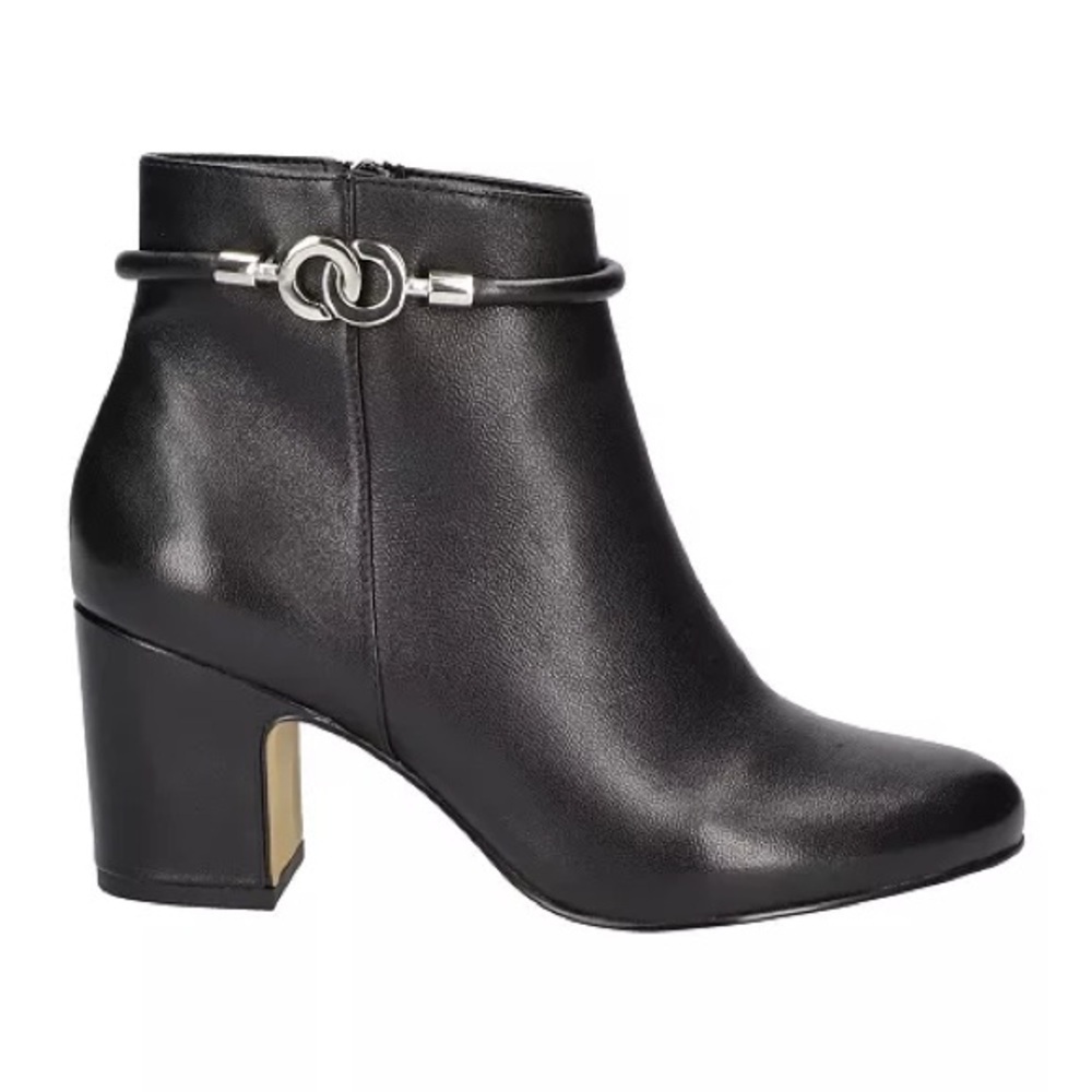 Bella Vita Women's Diaz Booties